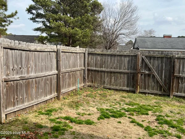 $1,275 | 4128 Bridge Court, Unit B, Winterville, NC 28590