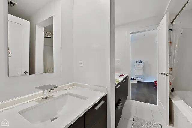 $3,250 | 1921 South Jefferson Street, Unit 1, Chicago, IL 60616