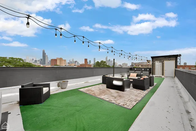 $3,250 | 1921 South Jefferson Street, Unit 1, Chicago, IL 60616