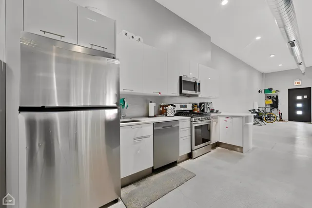 $3,250 | 1921 South Jefferson Street, Unit 1, Chicago, IL 60616