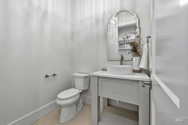 $679,777 | 1049 East Crescendo Street, Meridian, ID 83642