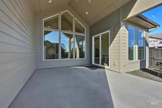 $679,777 | 1049 East Crescendo Street, Meridian, ID 83642