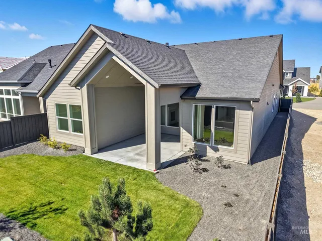 $679,777 | 1049 East Crescendo Street, Meridian, ID 83642