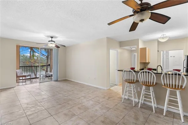 $2,100 | 1130 Reserve Way, Unit 206, Naples, FL 34105