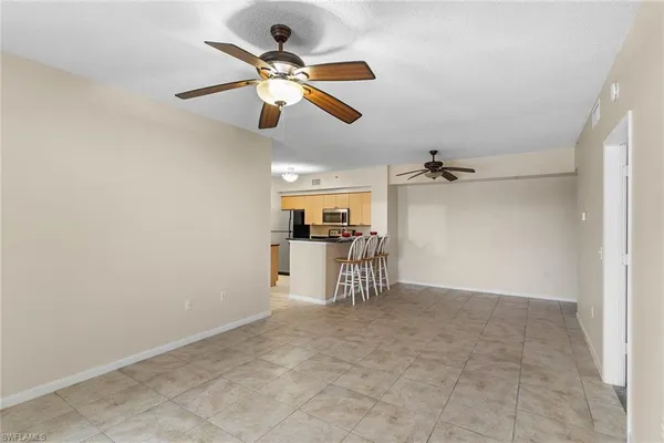 $2,100 | 1130 Reserve Way, Unit 206, Naples, FL 34105