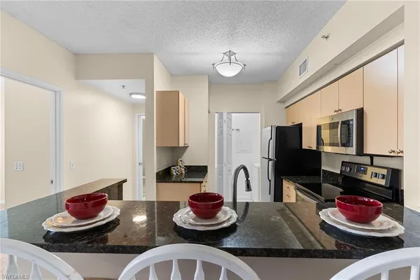 $2,100 | 1130 Reserve Way, Unit 206, Naples, FL 34105