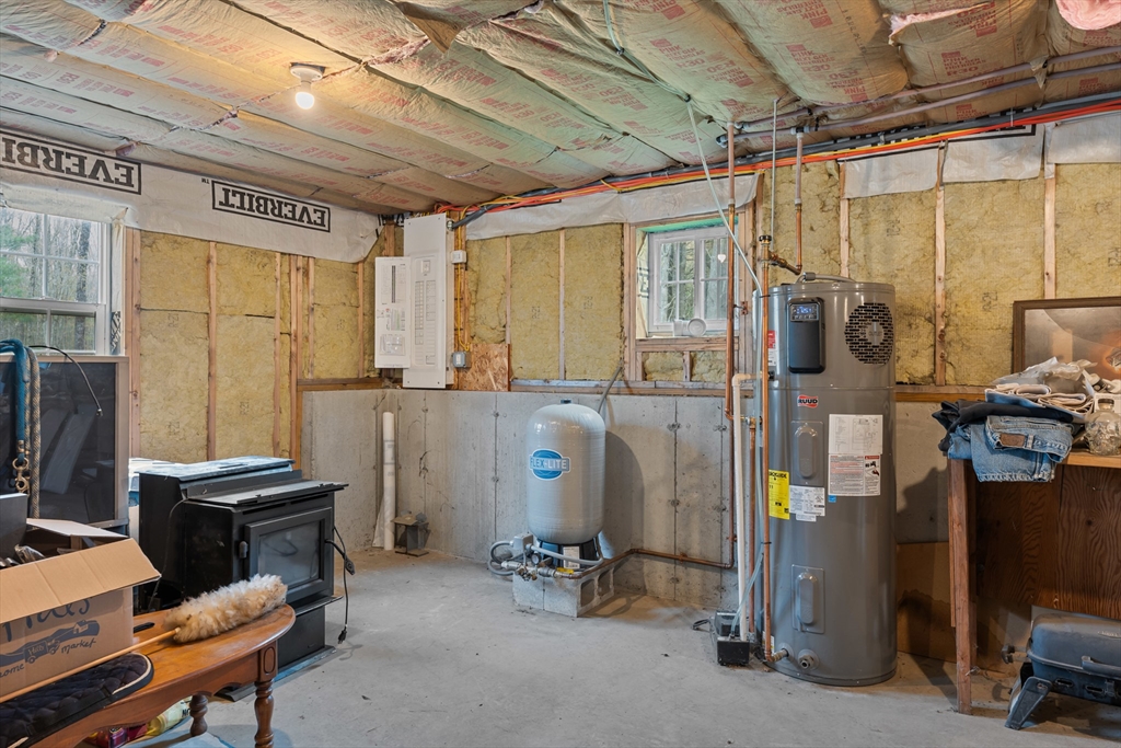 22 Carpenter Road Dudley, MA 01571 - Photo 19 of 32