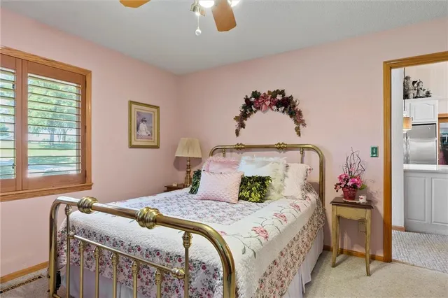 $468,500 | 1600 Golf Club Drive South, Richmond, MO 64085