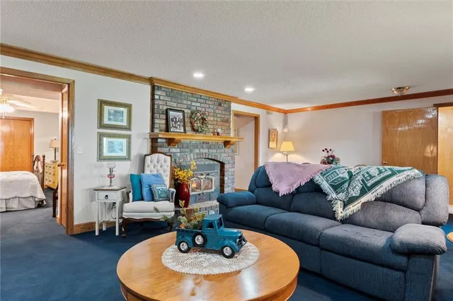 $468,500 | 1600 Golf Club Drive South, Richmond, MO 64085