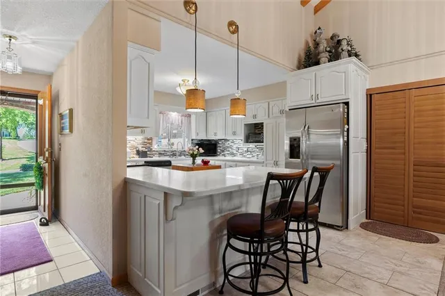 $468,500 | 1600 Golf Club Drive South, Richmond, MO 64085