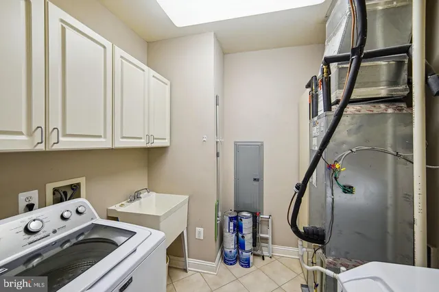 $625,000 | 9405 Blackwell Road, Unit 305, Rockville, MD 20850