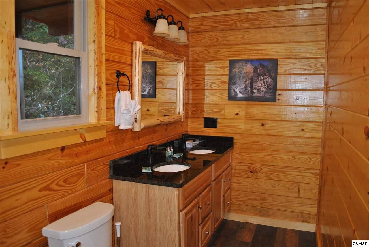 219 Forrest Loop Way Gatlinburg, TN 37738 - Photo 7 of 20