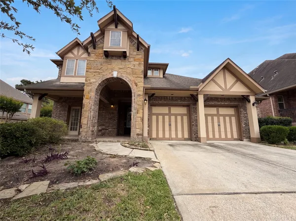 $515,000 | 1036 Cedar Forest Drive, Conroe, TX 77384