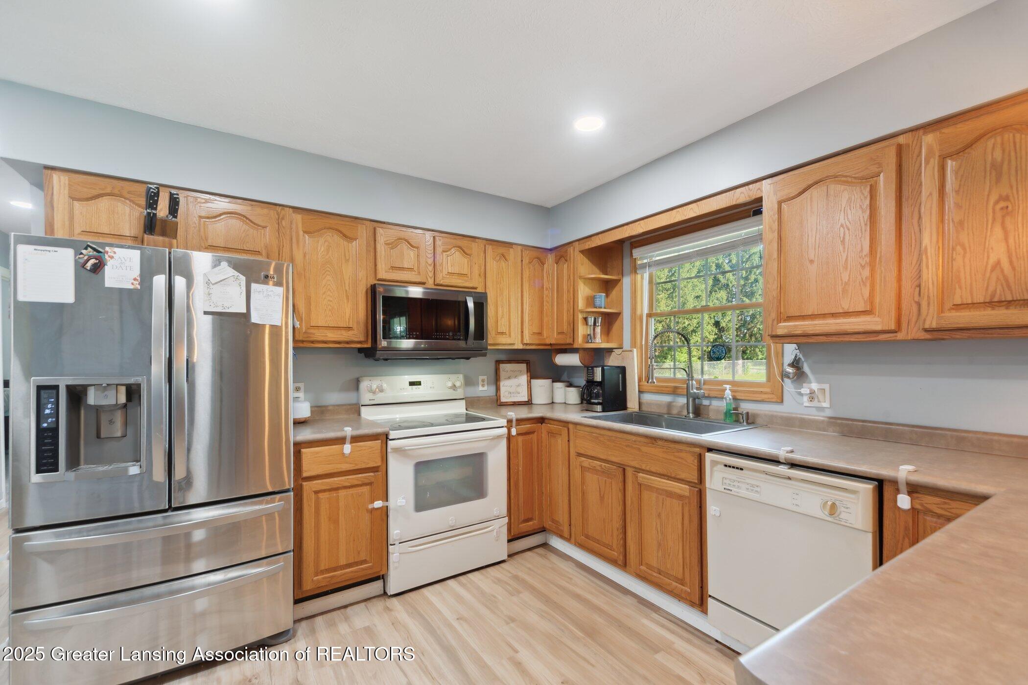 7455 West Maple Rapids Road St. Johns, MI 48879 - Photo 7 of 33 7455-W-Maple-Rapids-Rd-St-Johns-MI-48879