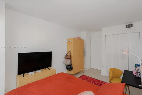 $2,950 | 600 Northeast 36th Street, Unit 706, Miami, FL 33137