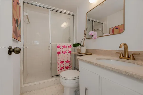 $2,950 | 600 Northeast 36th Street, Unit 706, Miami, FL 33137