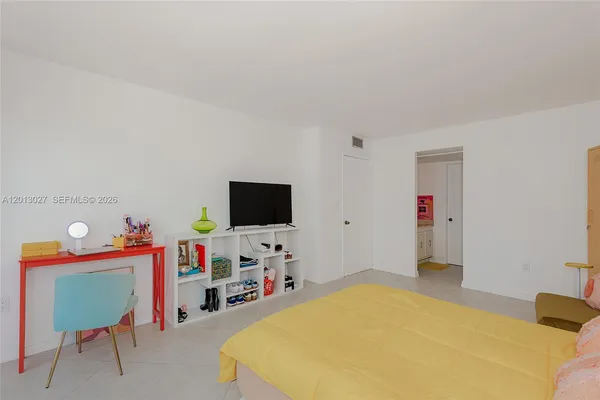 $2,950 | 600 Northeast 36th Street, Unit 706, Miami, FL 33137