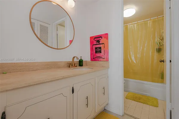 $2,950 | 600 Northeast 36th Street, Unit 706, Miami, FL 33137