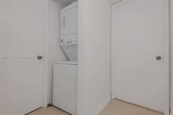 $2,950 | 600 Northeast 36th Street, Unit 706, Miami, FL 33137