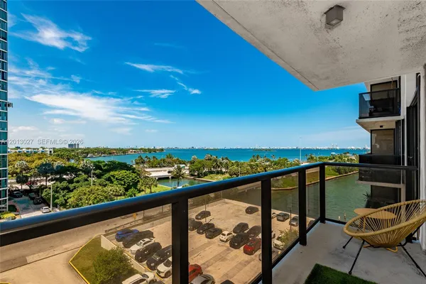 $2,950 | 600 Northeast 36th Street, Unit 706, Miami, FL 33137