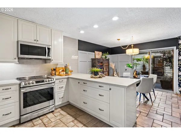 $419,900 | 1200 Northeast Territorial Road, Unit 72, Canby, OR 97013