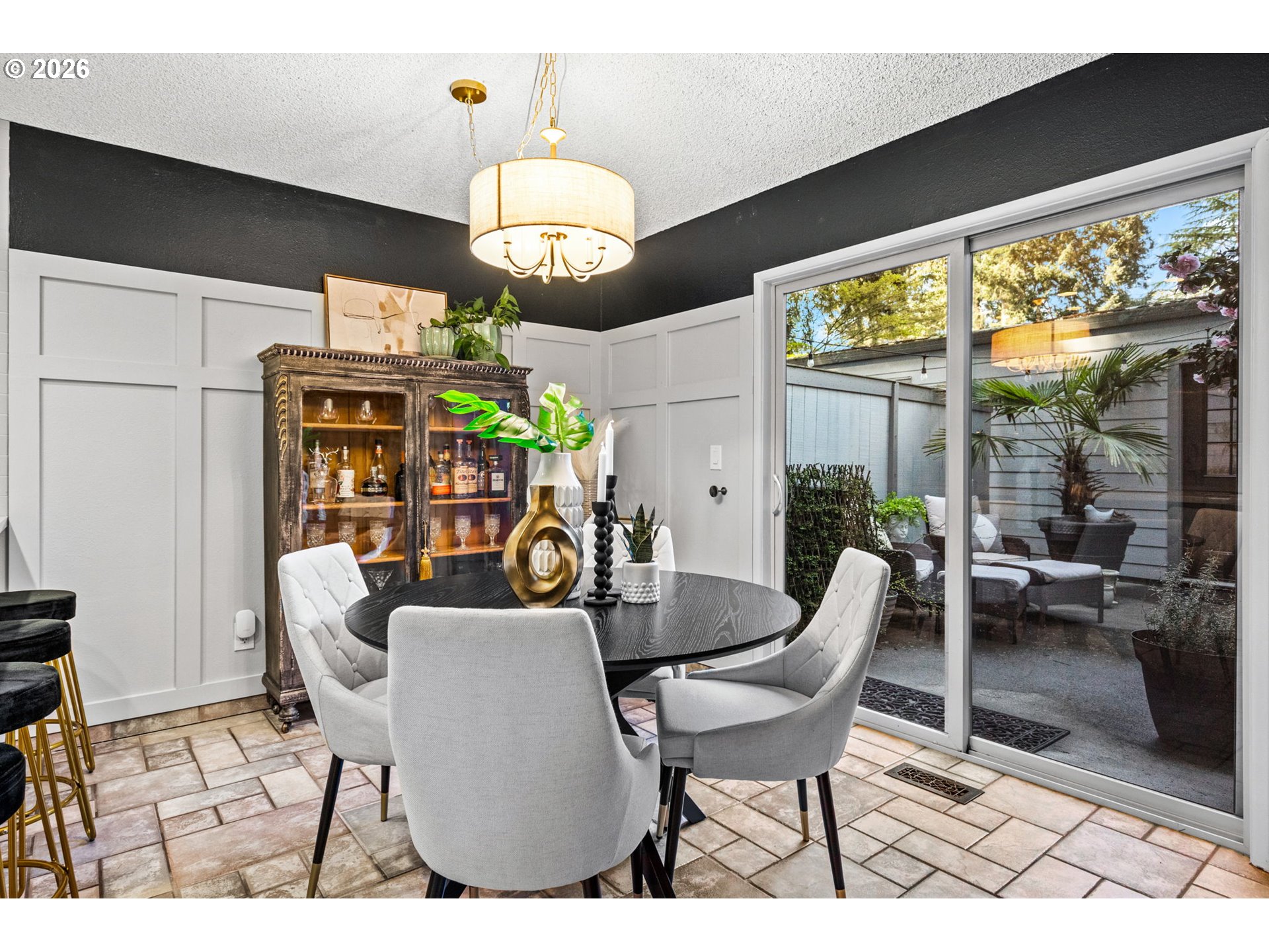 1200 Northeast Territorial Road, Unit 72 Canby, OR 97013 - Photo 14 of 46 Dining Area
