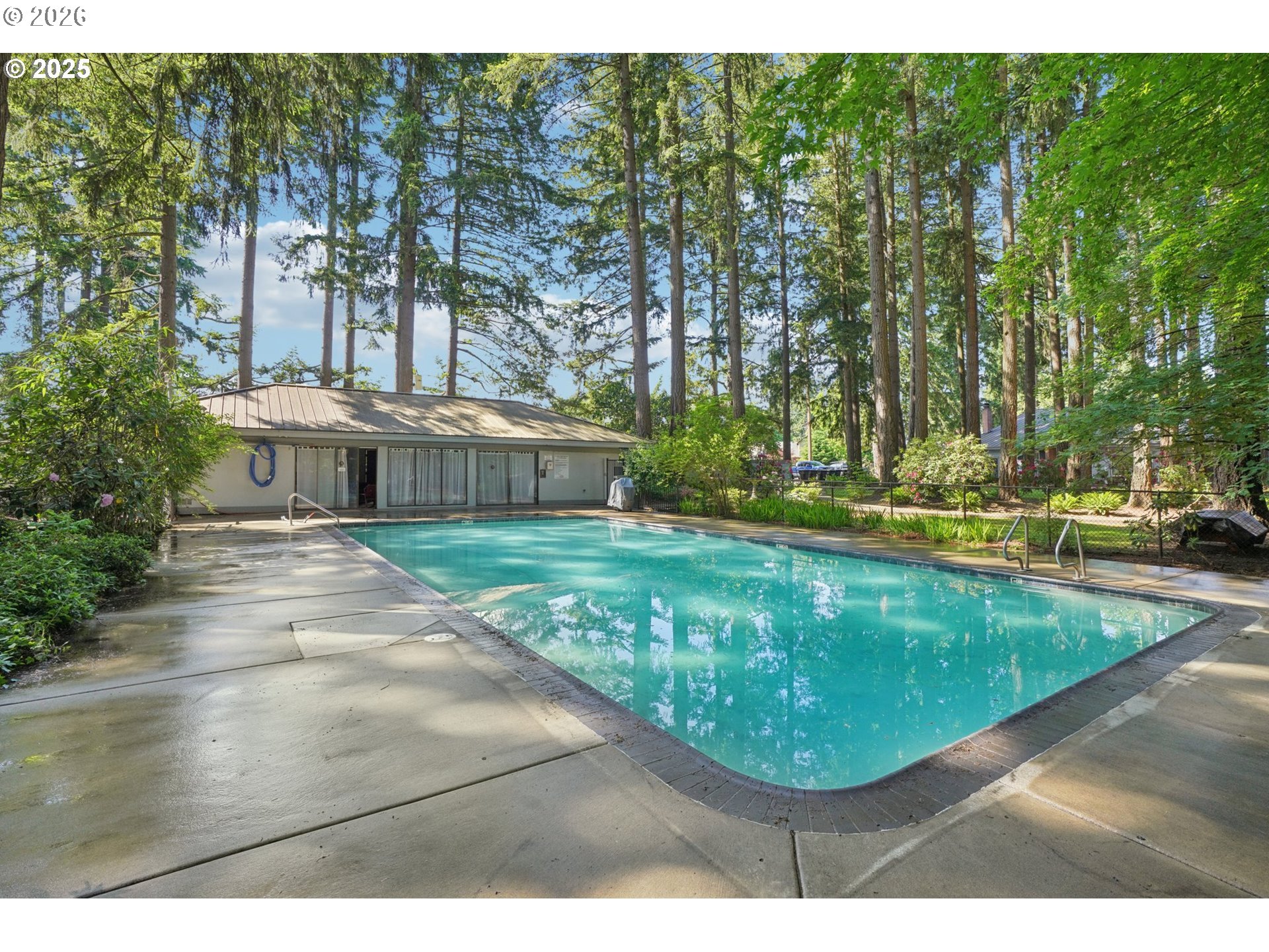 1200 Northeast Territorial Road, Unit 72 Canby, OR 97013 - Photo 40 of 46 Community Pool