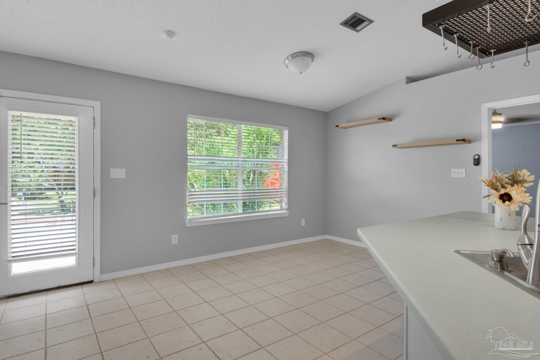 2811 Augustus Road Navarre, FL 32566 - Photo 12 of 46