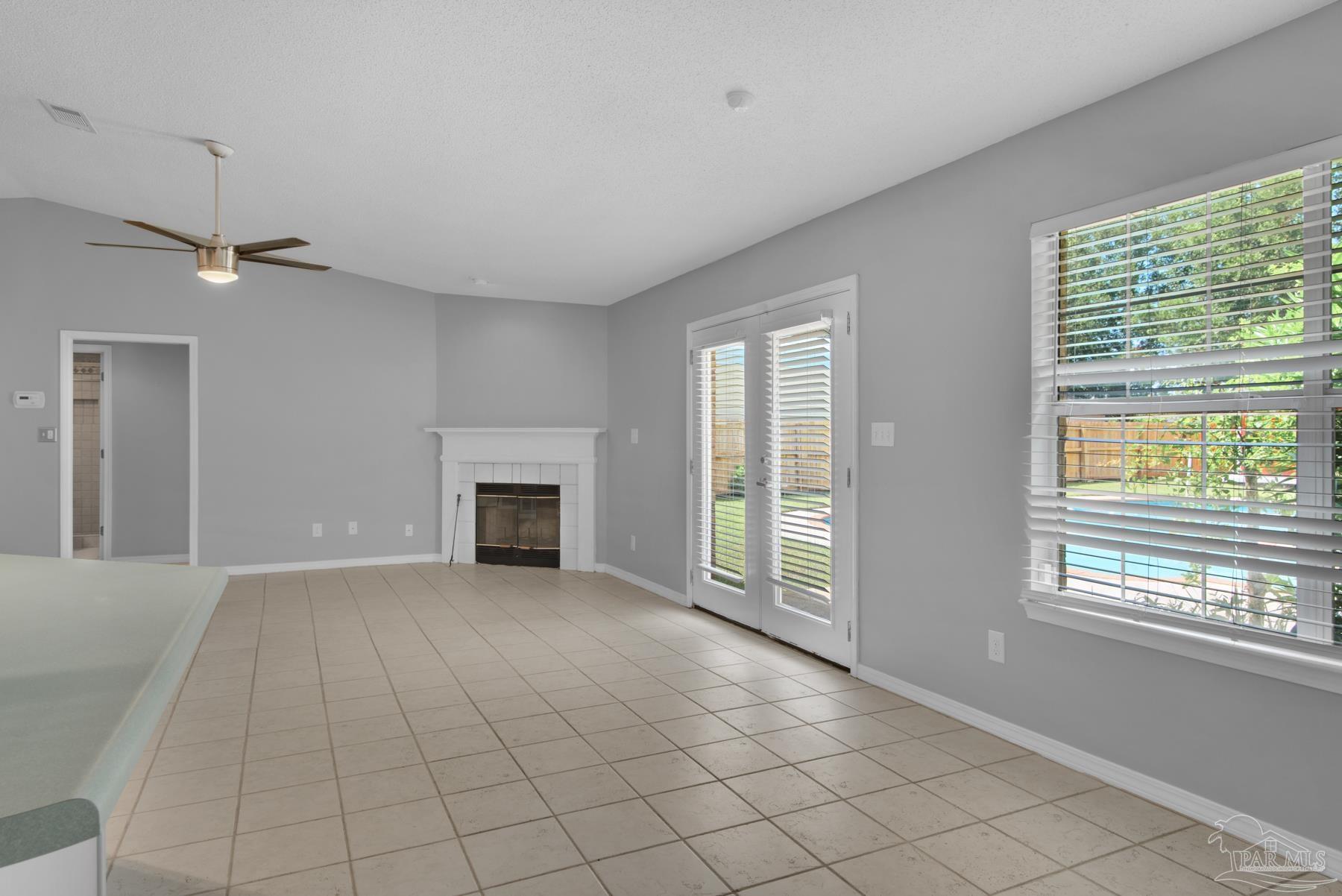 2811 Augustus Road Navarre, FL 32566 - Photo 13 of 46
