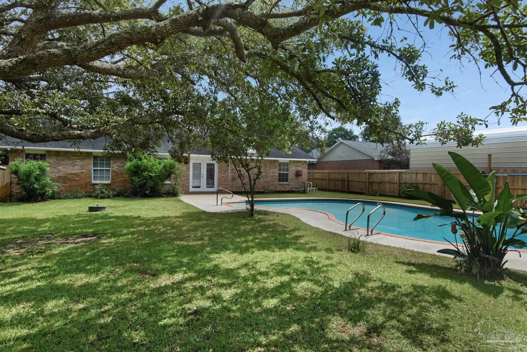 2811 Augustus Road Navarre, FL 32566 - Photo 37 of 46