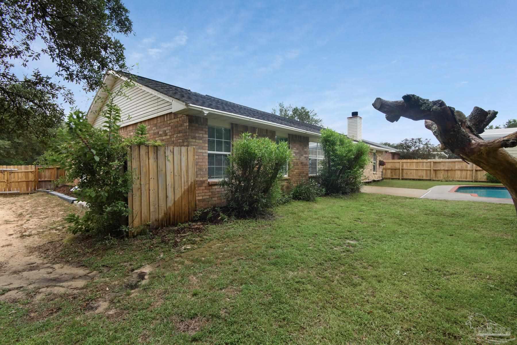 2811 Augustus Road Navarre, FL 32566 - Photo 38 of 46