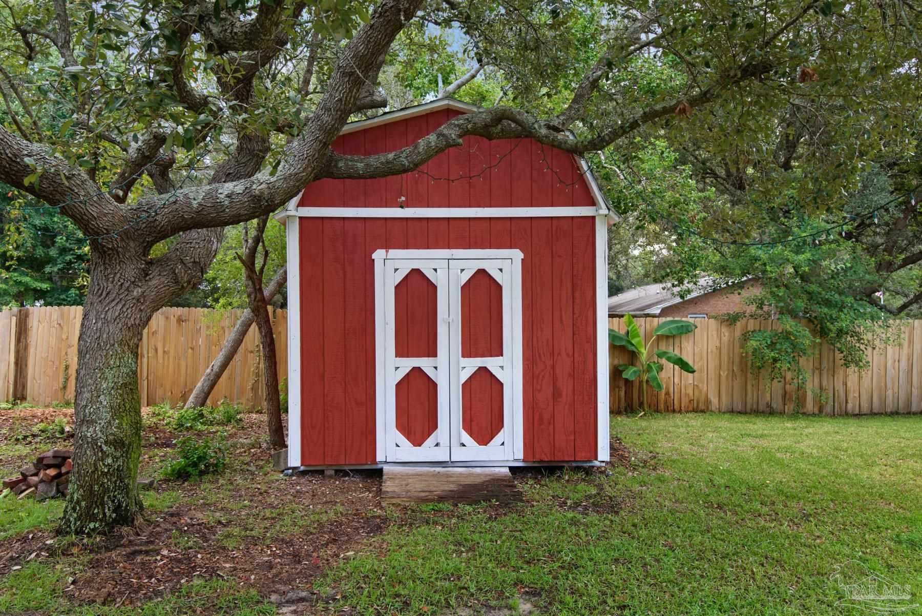 2811 Augustus Road Navarre, FL 32566 - Photo 42 of 46
