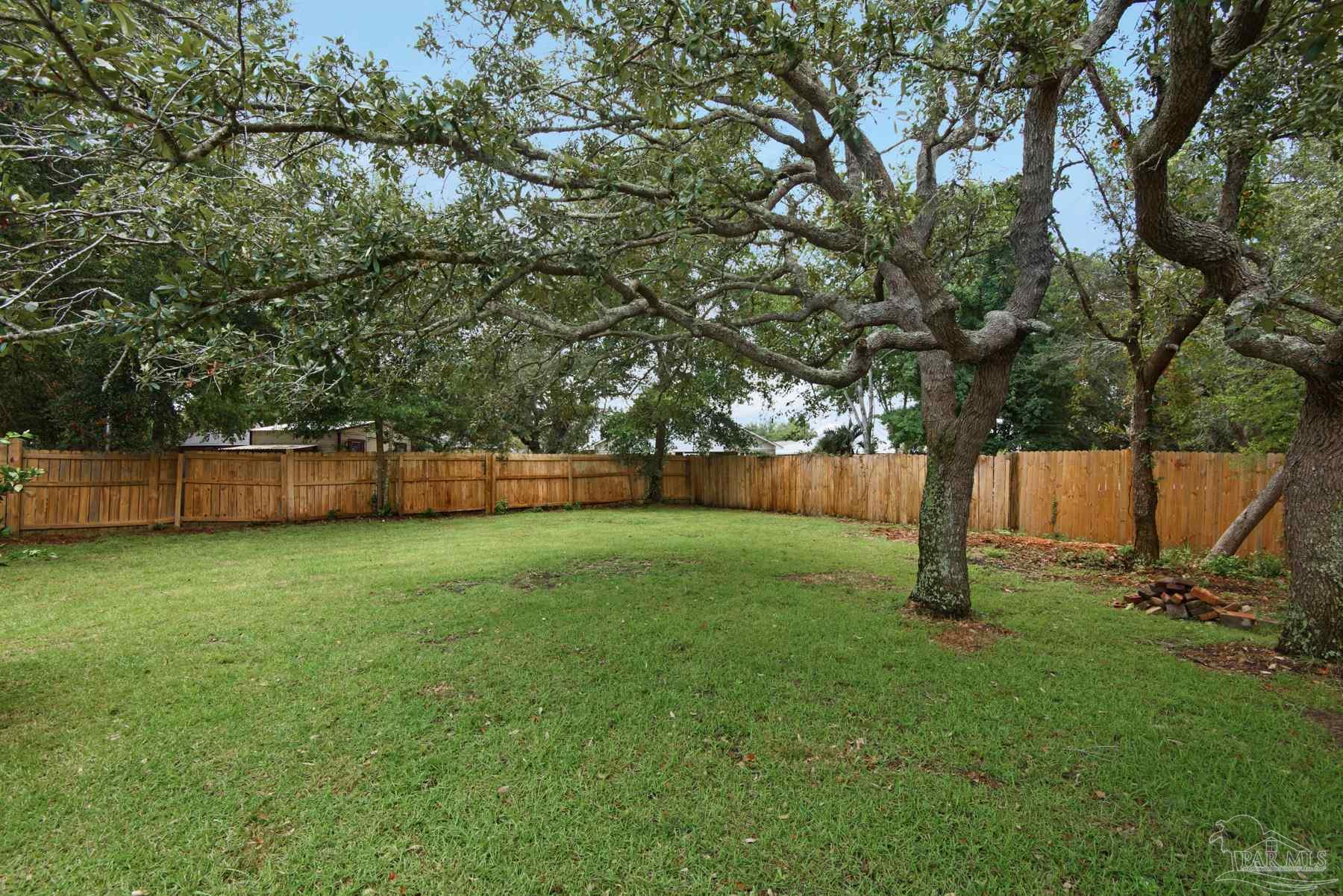 2811 Augustus Road Navarre, FL 32566 - Photo 43 of 46