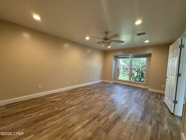 $2,350 | 607 Plantation Court, Panama City, FL 32404