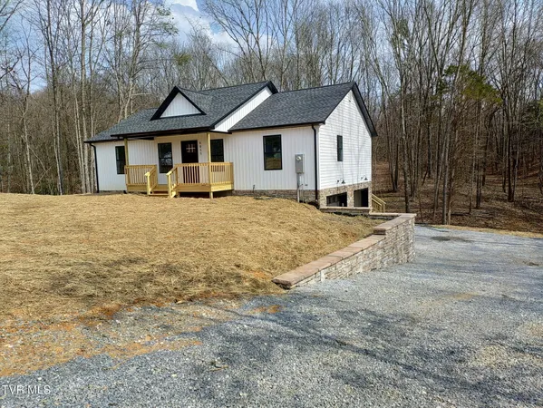 $359,900 | 6055 Newport Highway, Greeneville, TN 37743