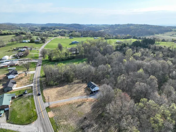 $359,900 | 6055 Newport Highway, Greeneville, TN 37743