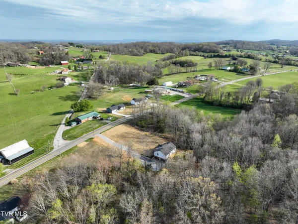 $359,900 | 6055 Newport Highway, Greeneville, TN 37743