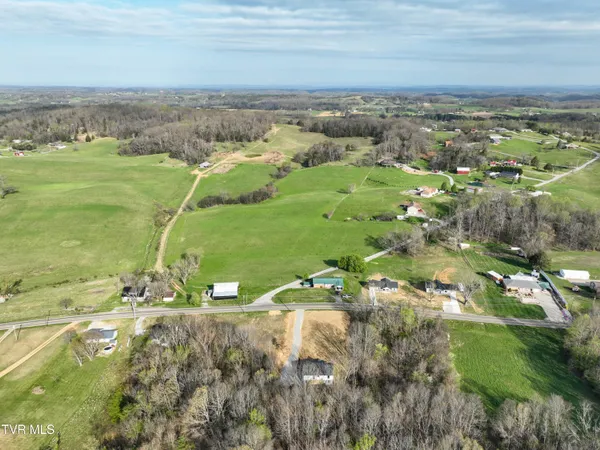 $359,900 | 6055 Newport Highway, Greeneville, TN 37743