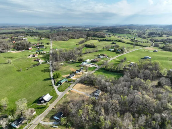 $359,900 | 6055 Newport Highway, Greeneville, TN 37743