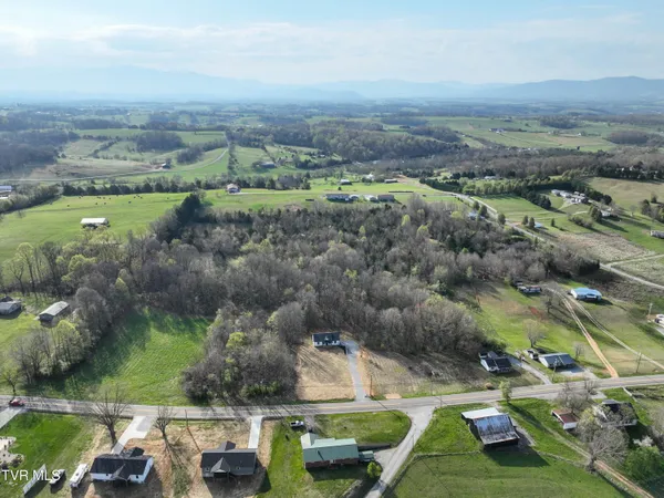 $359,900 | 6055 Newport Highway, Greeneville, TN 37743