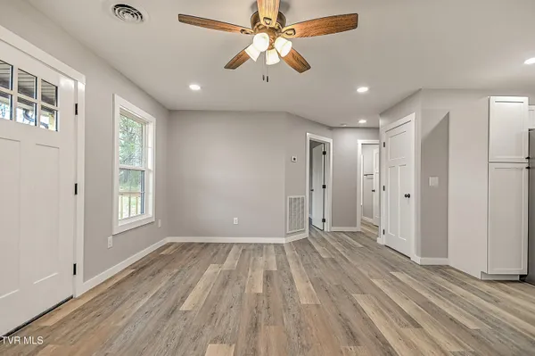 $359,900 | 6055 Newport Highway, Greeneville, TN 37743