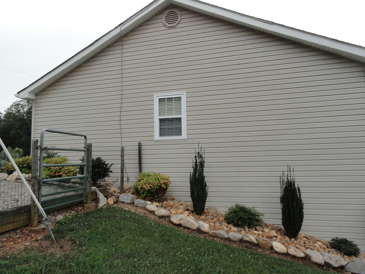 12948 Hardy Road Hardy, VA 24101 - Photo 6 of 37 Right View