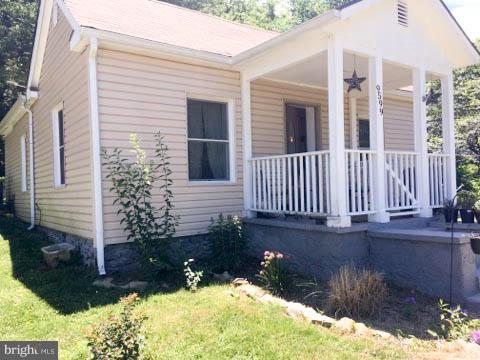 9599 Elihu Hill Road Marshall, VA 20115 - Photo 1 of 21 Exterior (Front)