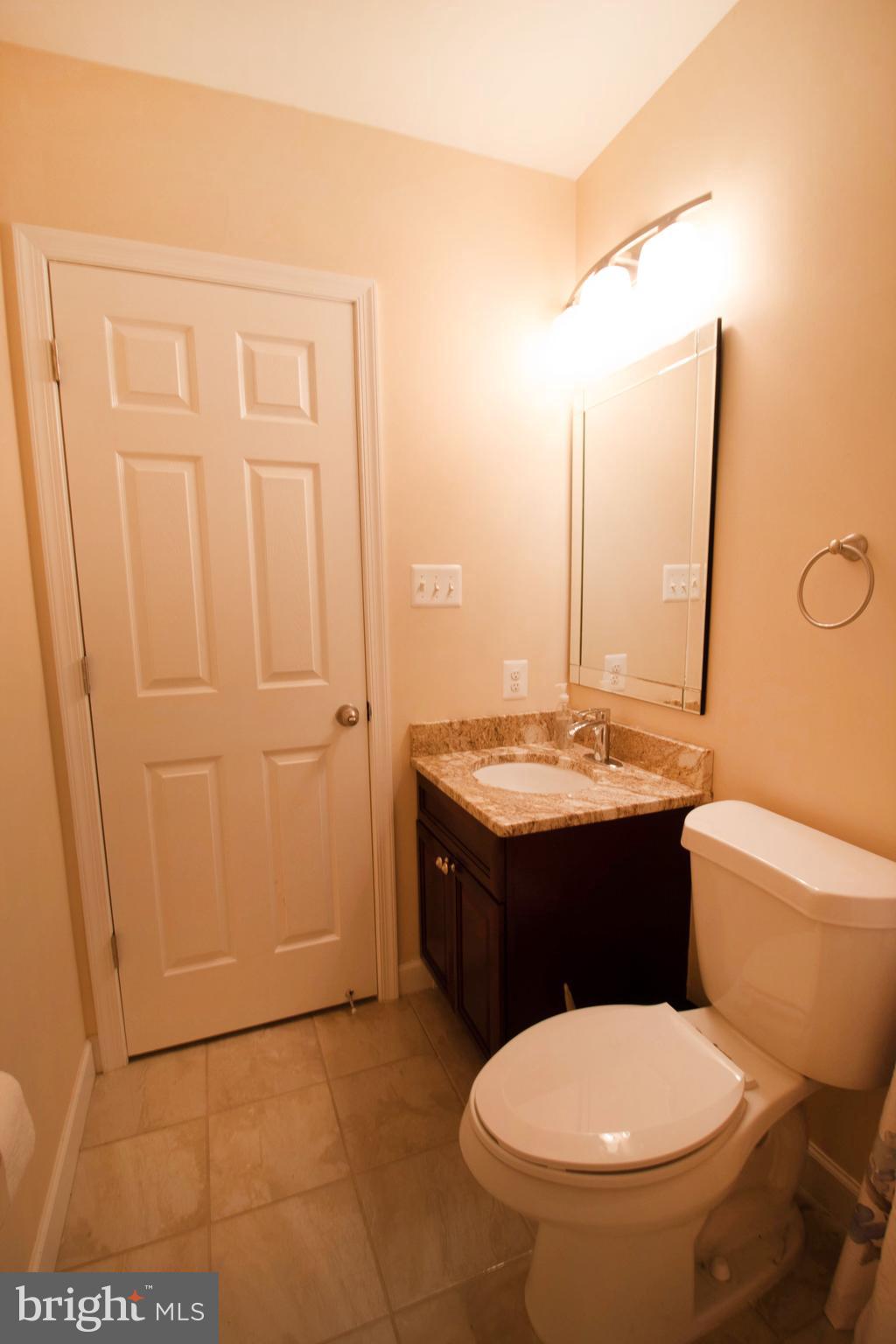 9599 Elihu Hill Road Marshall, VA 20115 - Photo 17 of 21 Bath with tile shower and floor