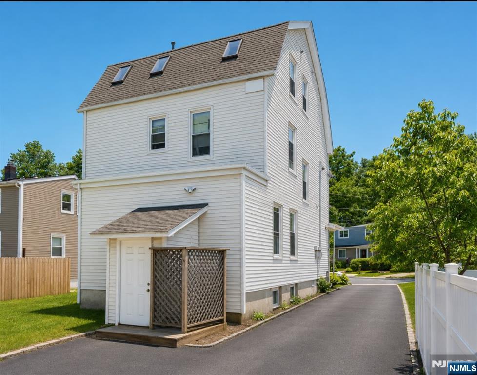 21-23 Fitzherbert Street Bloomfield, NJ 07003 - Photo 24 of 25