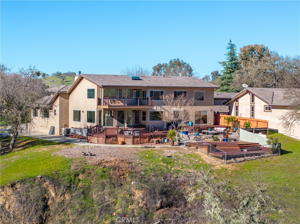 5145 Northfork Place Paso Robles, CA 93446 - Photo 6 of 62 a view of a house with backyard porch and sitting area