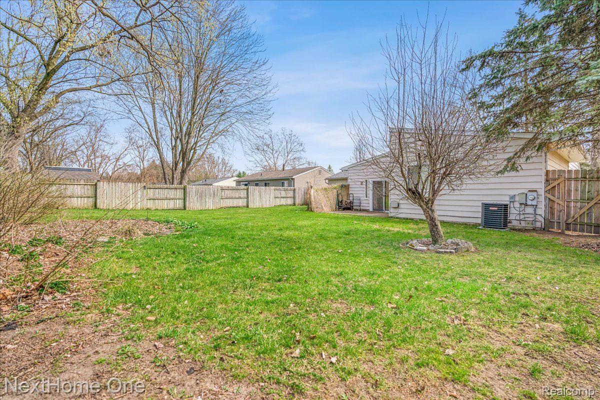 742 Glenwyth Road Brighton, MI 48116 - Photo 36 of 42 Gallery Image 36