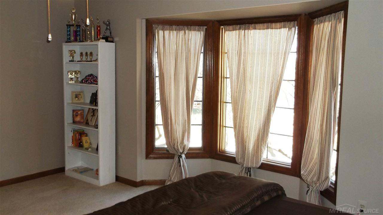 2147 Kennedy Drive Rochester Hills, MI 48309 - Photo 30 of 34