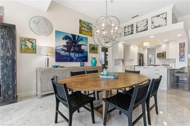 $1,050,000 | 3928 Upolo Lane, Naples, FL 34119