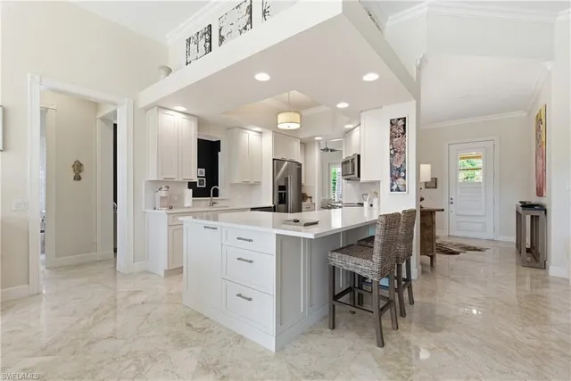 $1,050,000 | 3928 Upolo Lane, Naples, FL 34119
